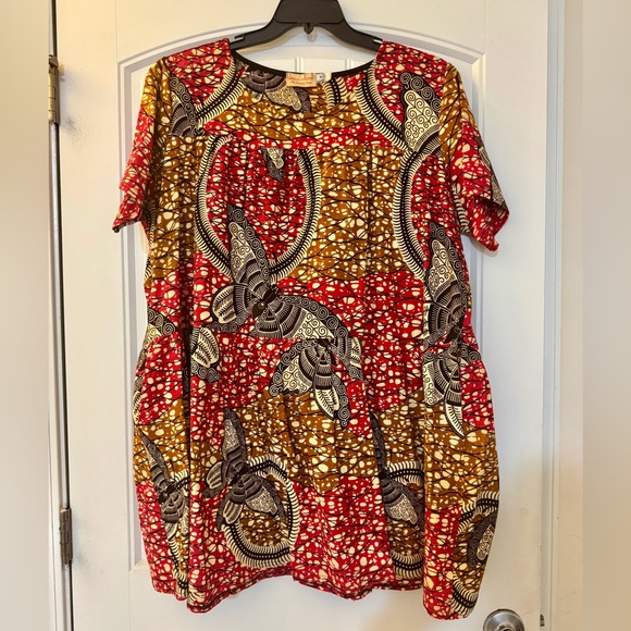 Grass-Fields Dresses & Skirts - Grass-Fields Vibrant Red and Gold African Print Dress. Size 18